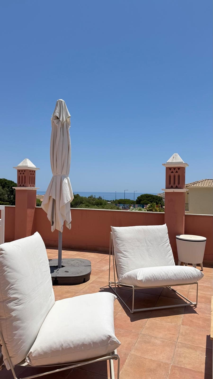 Terraço com vista mar